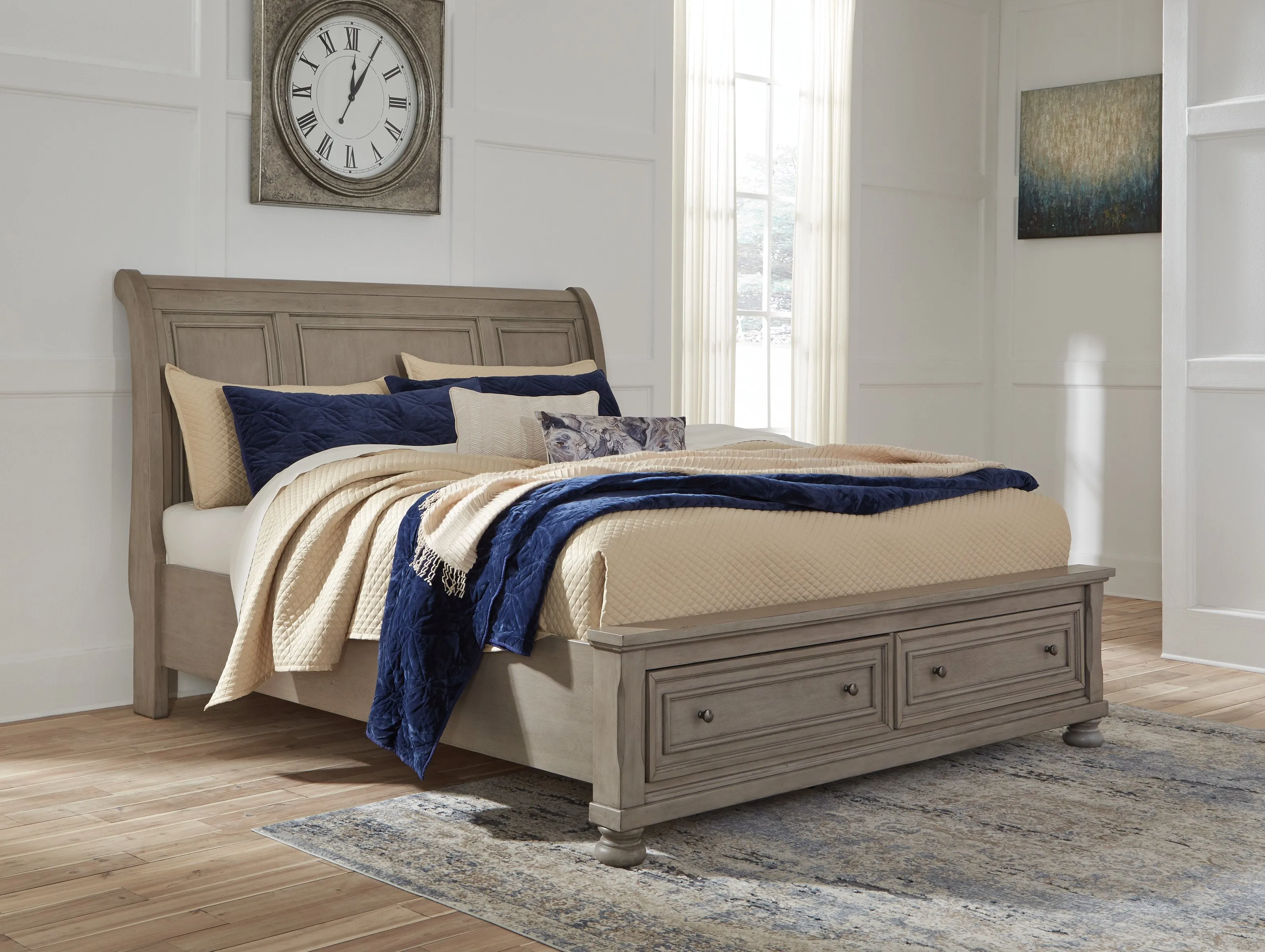 Lettner Light Gray Queen Storage Platform Sleigh Bed