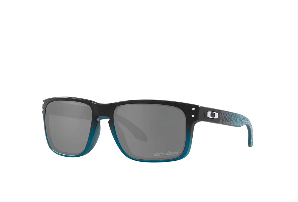 Oakley 9102 Sunglass