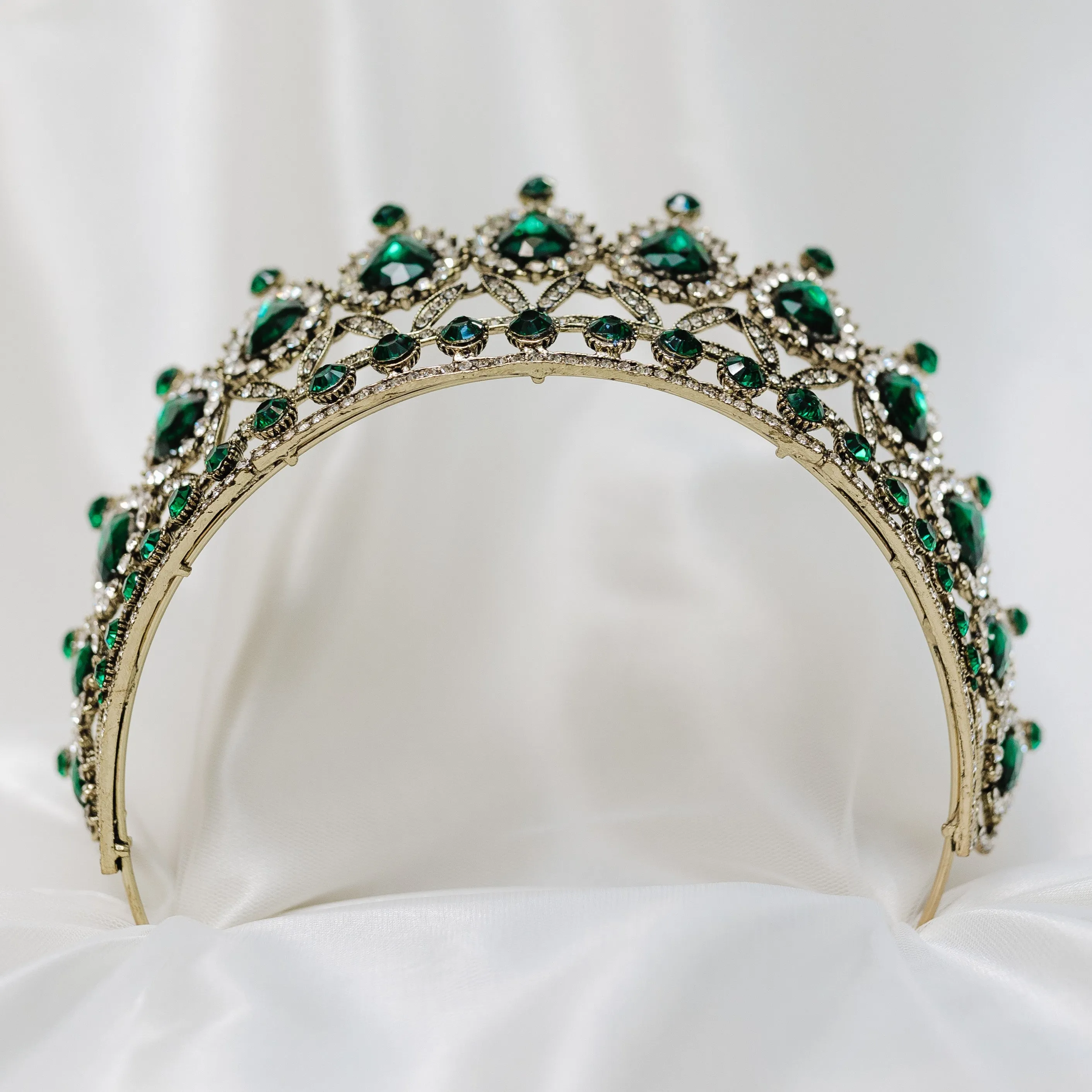 Saya's Tiara in Green & Antique Gold