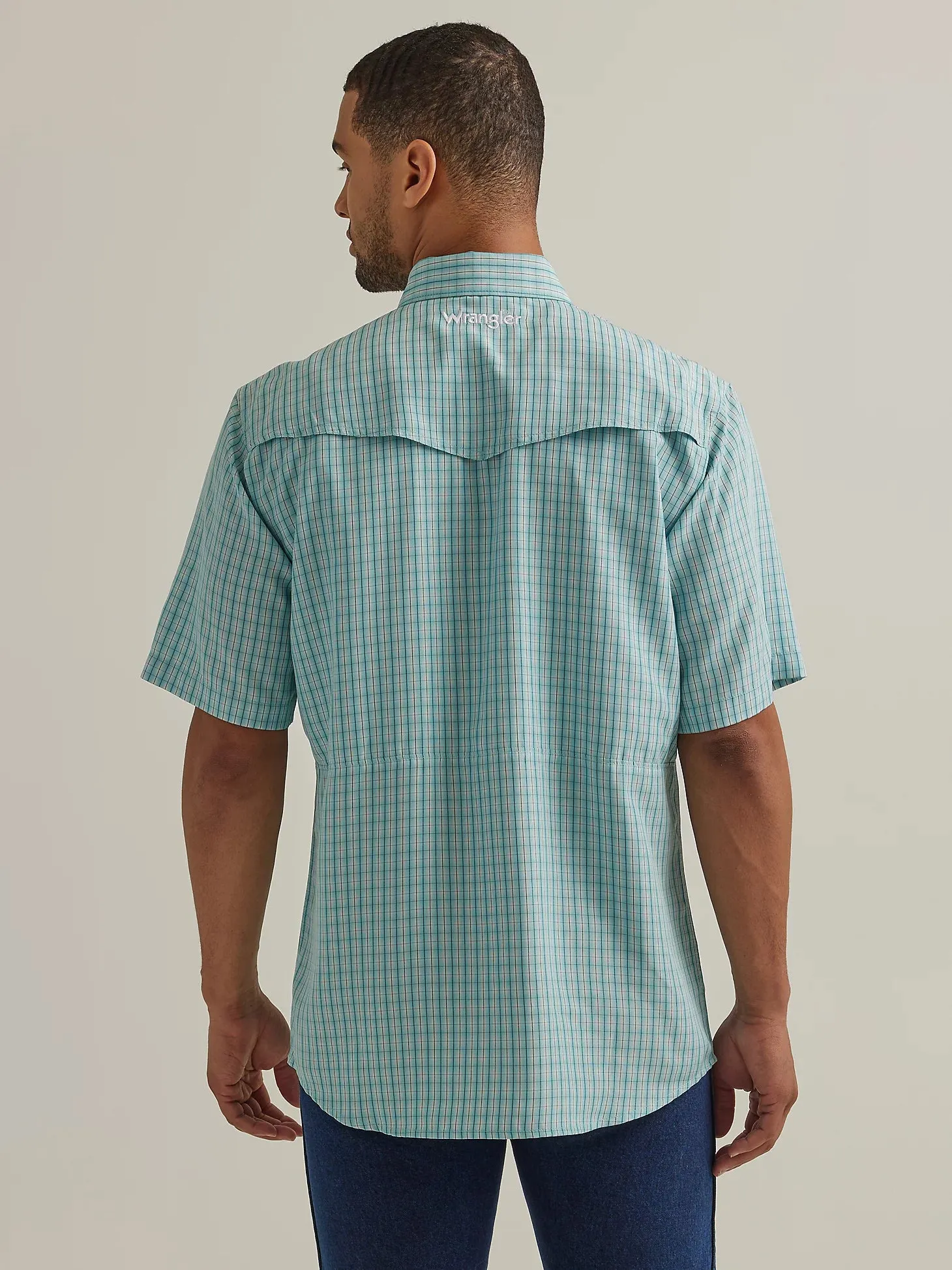 Wrangler Performance- Short Sleeve- Classic Fit- Blue